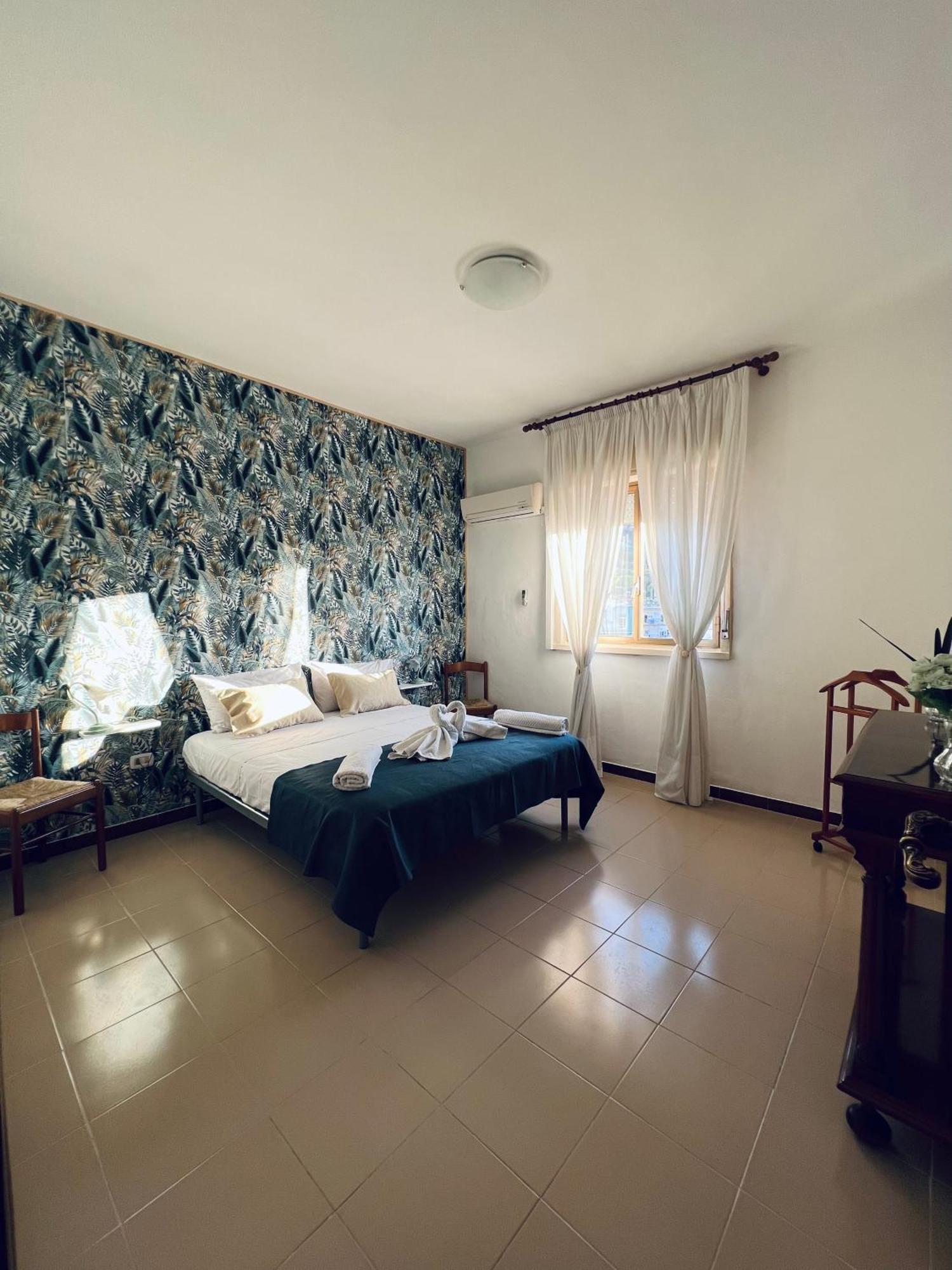 Sun House Apartamento Palermo Exterior foto